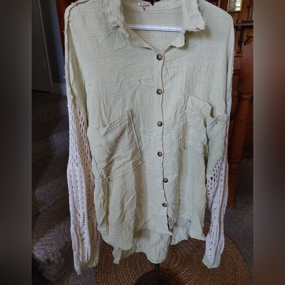 Sage oversized sweater sleeve button up size medium - Picture 2 of 10